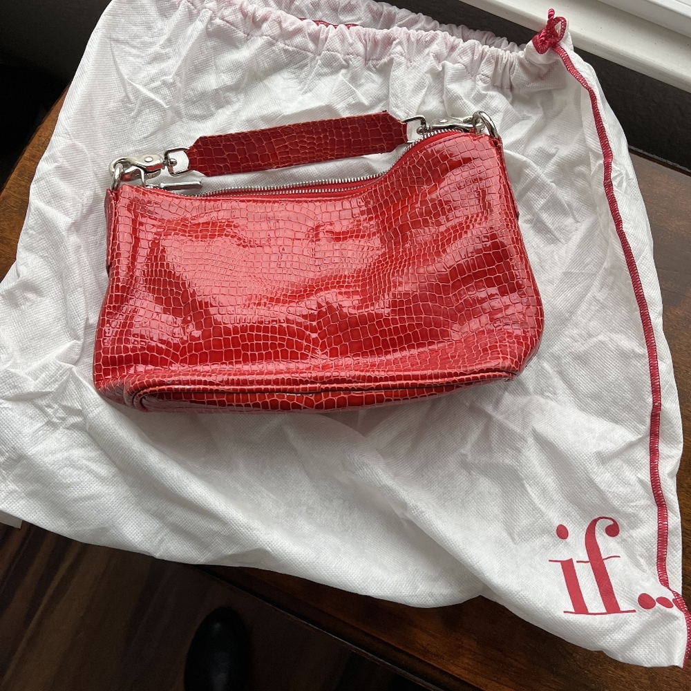 Isabella Fiore Red Croc-Embossed Shoulder Bag